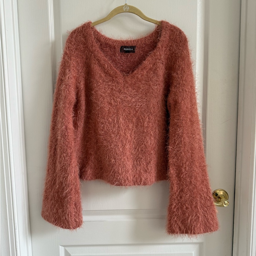 4SI3NNA Pink V-Neck Eyelash Sweater Bell Sleeves Fluffy Knit Cozy Fuzzy Med Y2K - Picture 14 of 14